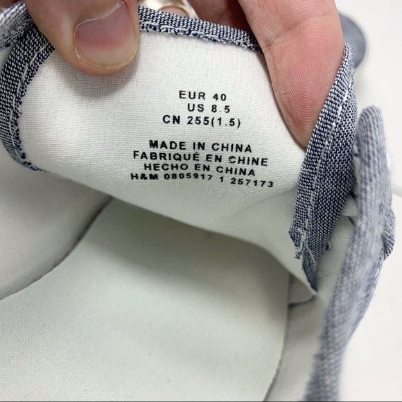 H&M Women sz 8.5 Gray/Navy Blue Canvas Flat Sneaker Shoe RN101255 - Picture 9 of 9